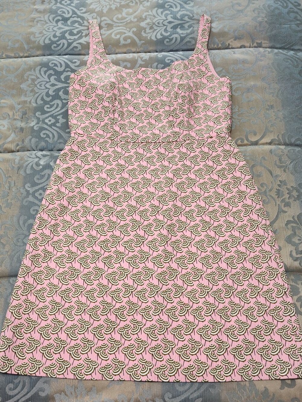 J. Crew sleeveless pink sheath dress with jacquard umbrella pattern, EUC, sz. 8P